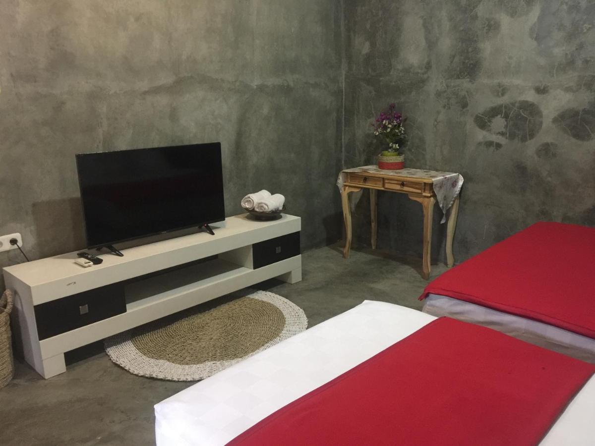 Kalak Watukarung Ristu Homestay المظهر الخارجي الصورة